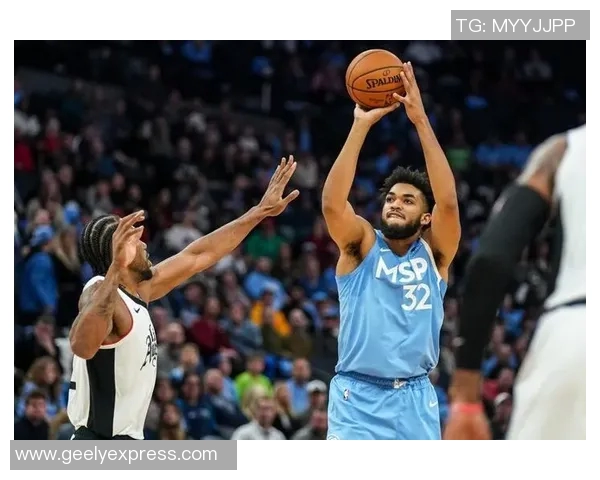 帕德伯恩与汉堡精彩对决直播全程回顾与分析 帕德伯恩与汉堡精彩对决直播全程回顾与分析