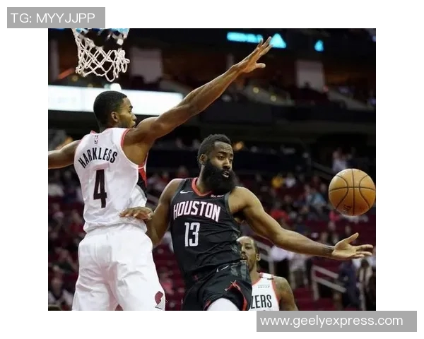 火箭队与开拓者队激战正酣谁将赢得这场精彩对决的胜利