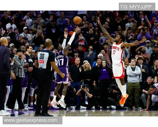 2020年火箭队与国王队精彩对决全场比赛录像回放分析