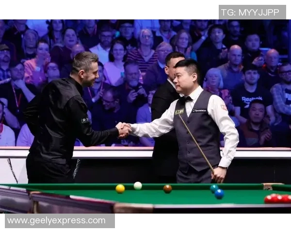 丁俊晖与塞尔比在上海的巅峰对决谁能笑到最后