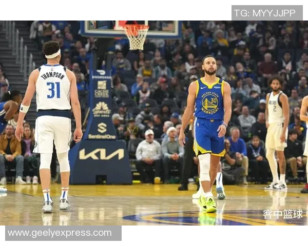 克莱汤普森的篮球传奇之路与勇士队的辉煌成就分析